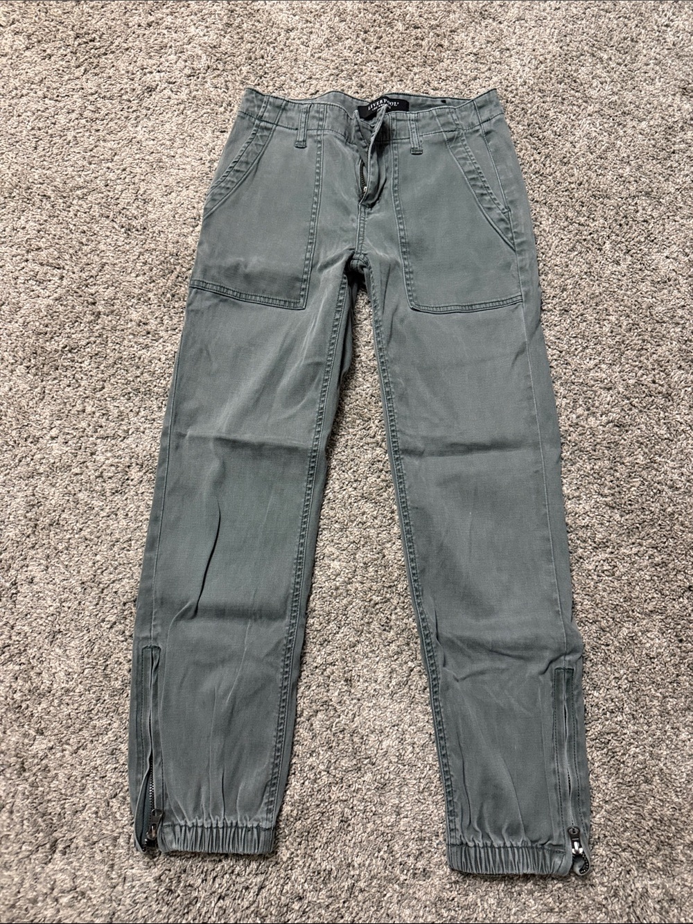 Liverpool Women's Olive Cropped Cargo Jogger Pants